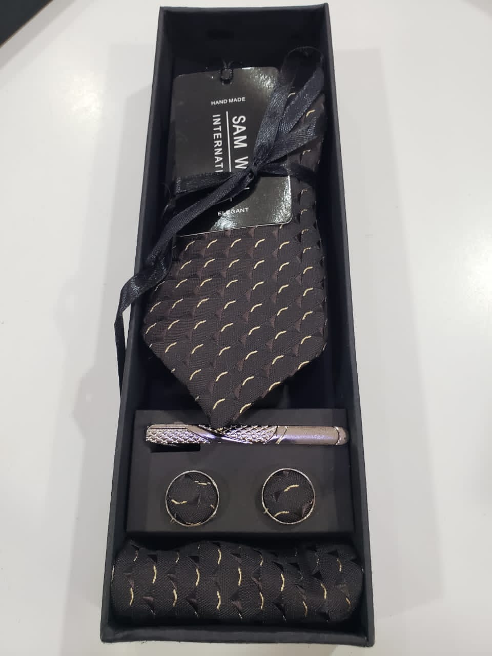 Presley Neckties + clip + cufflins